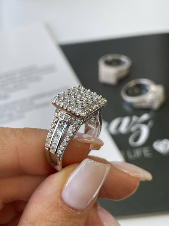 انگشتر نقره زنانه لوکس ۷ گرمی طرح امرالدکات ایتالیایی (عیار ۹۲۵)