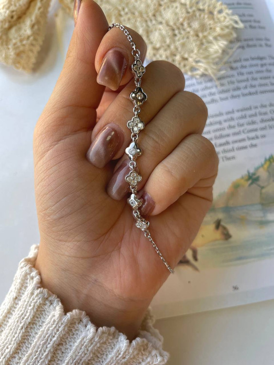 دستبند نقره زنانه طرح ونکلیف ایتالیایی (عیار ۹۲۵) با آبکاری رادیوم