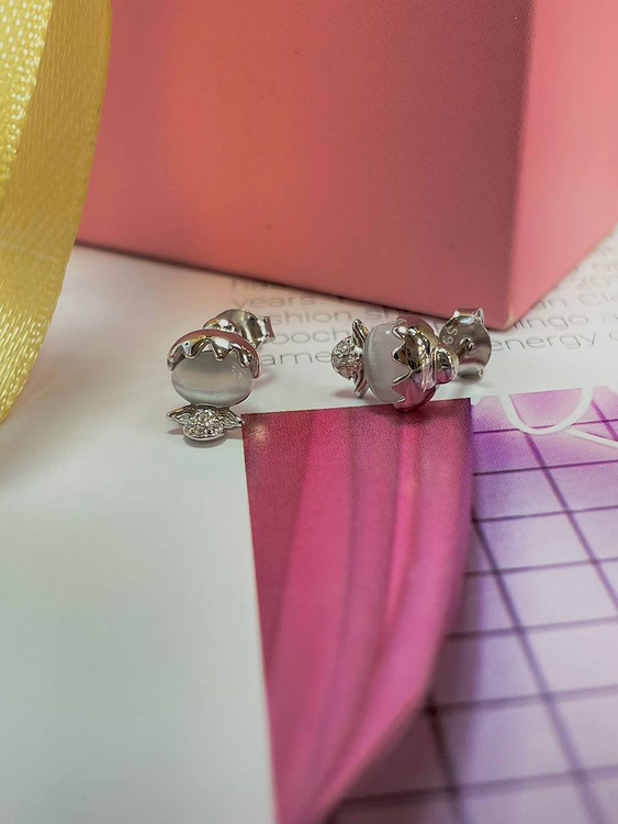 گوشواره نقره ژورنالی طرح مروارید وارداتی ایتالیا با عیار ۹۲۵ و آبکاری رادیوم