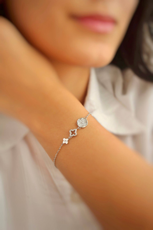 جزییات طراحی و عیار ۹۲۵ دستبند نقره دو ردیفه ونکلیف