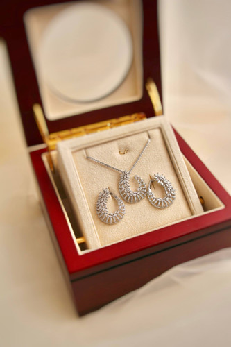 نیمست نقره جواهری لوکس ایتالیایی با زنجیر خاویاری ۴۰ سانتی و عیار (۹۲۵)