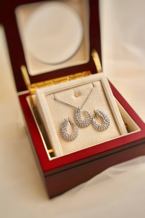 نیمست نقره جواهری لوکس ایتالیایی با زنجیر خاویاری ۴۰ سانتی و عیار (۹۲۵)