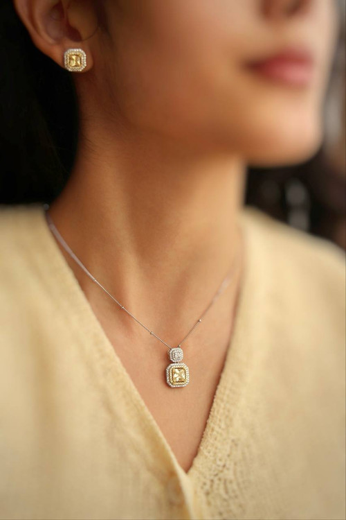 نیمست نقره مدل امرالدکات و زنجیر توپی ایتالیایی وزن ۸.۶ گرم (عیار ۹۲۵).