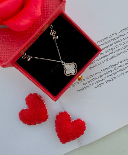 گردنبند نقره ونکلیف نگیندار درشت با زنجیر ایتالیایی و عیار ۹۲۵