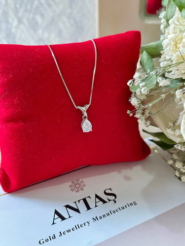 گردنبند نقره طرح دم وال ایتالیایی با نگین اشکی و زنجیر متصل