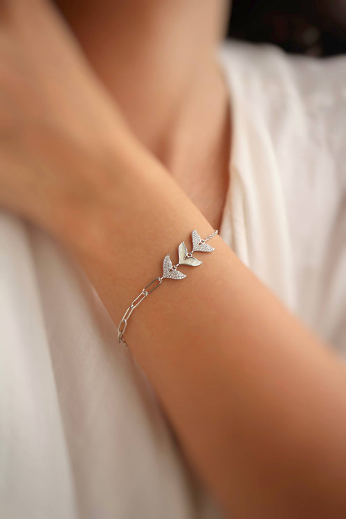 دستبند نقره زنانه طرح دم وال نگیندار ایتالیایی با زنجیر کارتیه ظریف