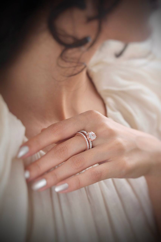 حلقه پشت حلقه نقره رزگلد الگانت با وزن ۶.۰۵ گرم و عیار ۹۲۵